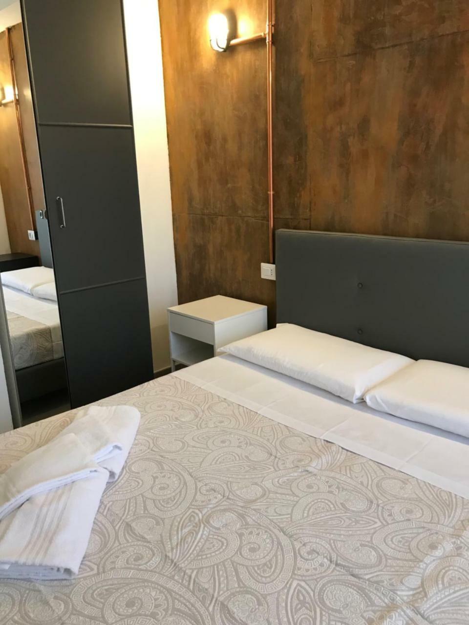 Joy Rooms Milano Eksteriør billede